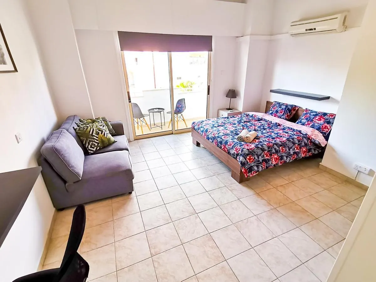 Central Square Nomadic Rooms Larnaca Cyprus