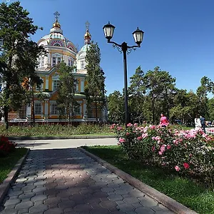 410 для туристов и командированных самый центр Апартаменты Алматы